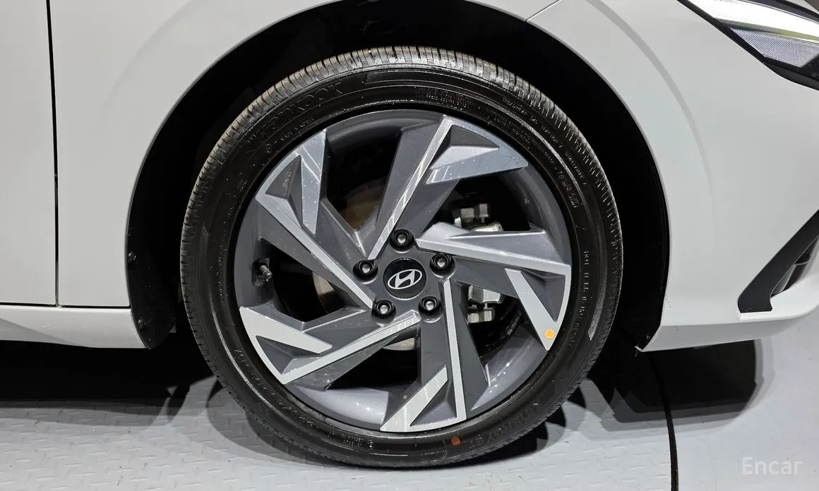 Фото 5 - Hyundai Avante