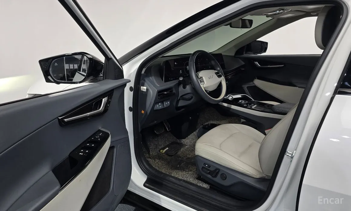 Фото 10 - Kia EV6