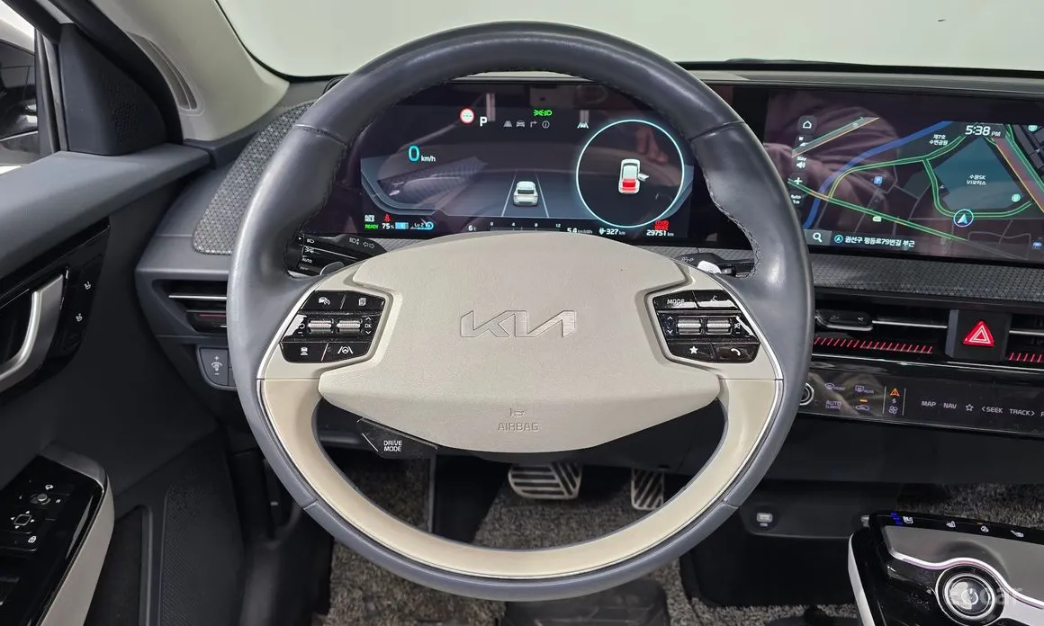 Фото 13 - Kia EV6