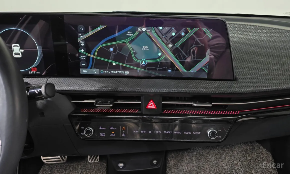 Фото 14 - Kia EV6