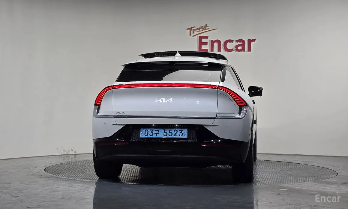 Фото 4 - Kia EV6