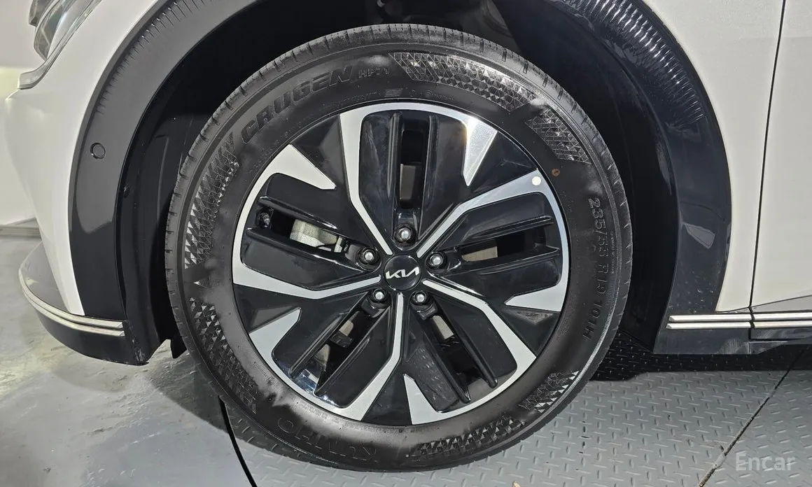 Фото 5 - Kia EV6