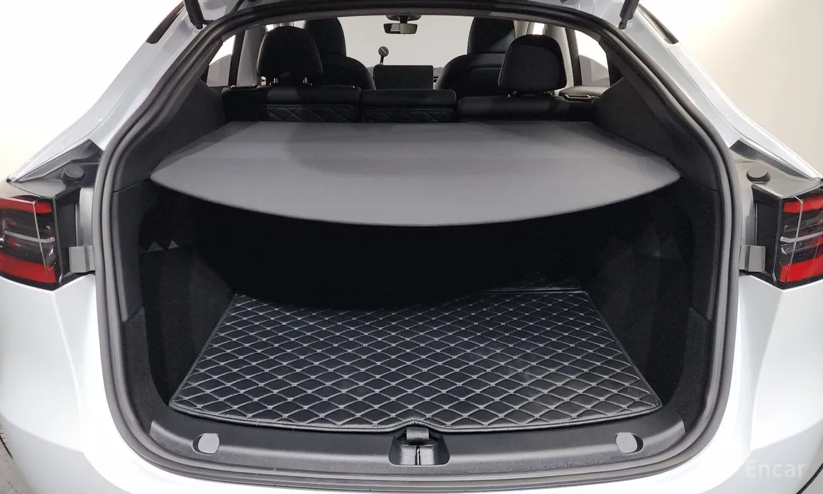 Фото 21 - Tesla Model Y