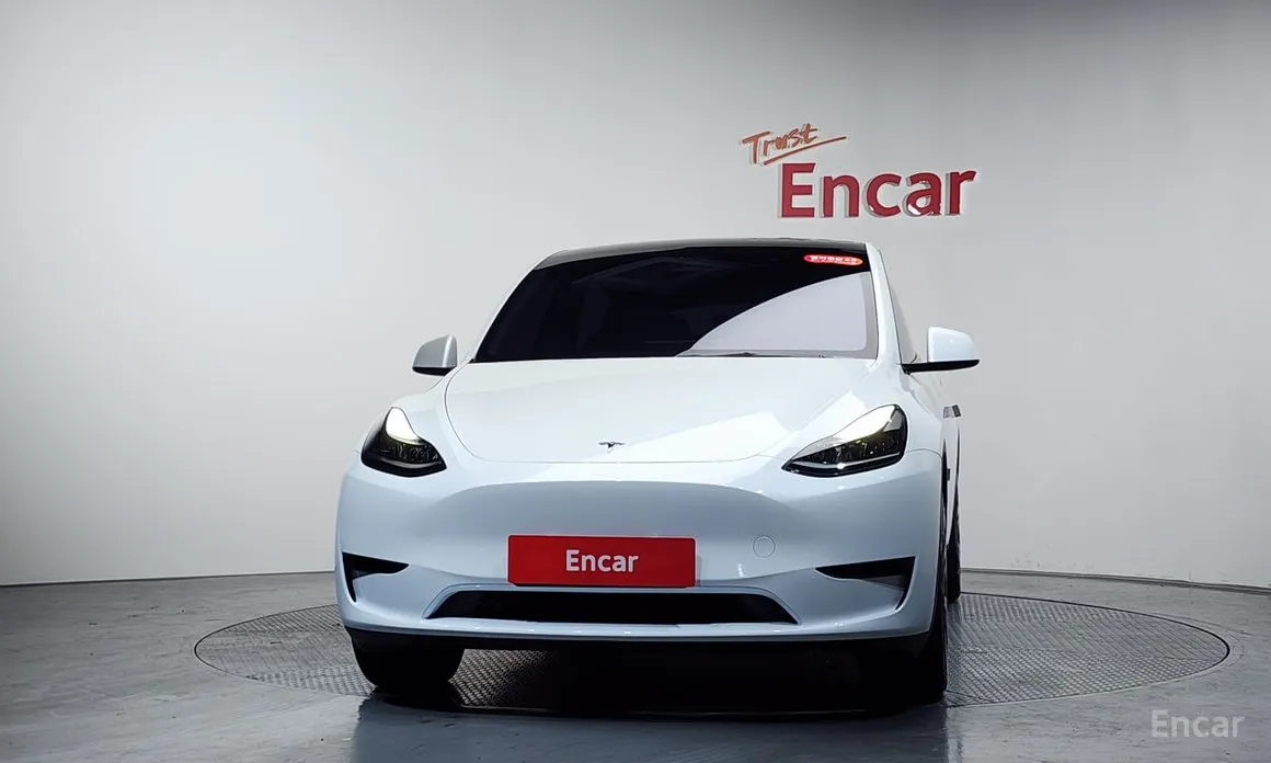 Фото 3 - Tesla Model Y