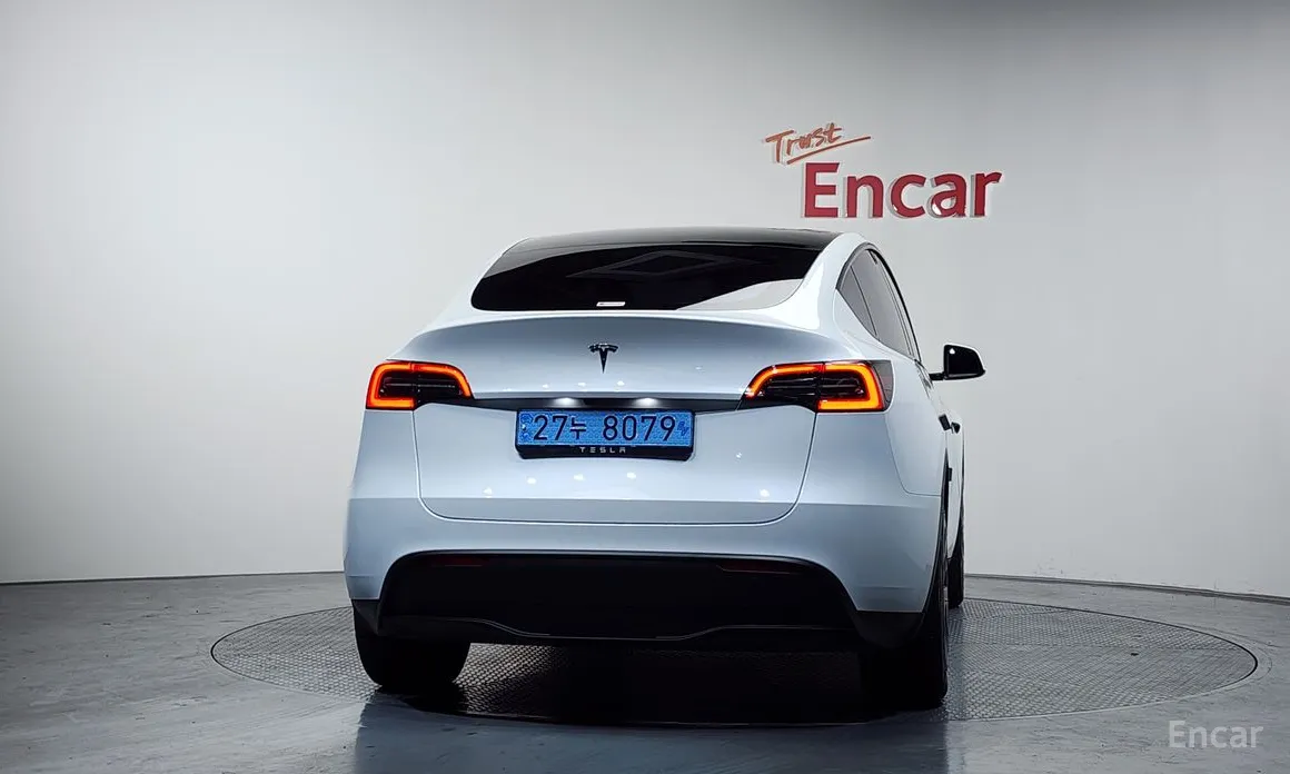 Фото 4 - Tesla Model Y