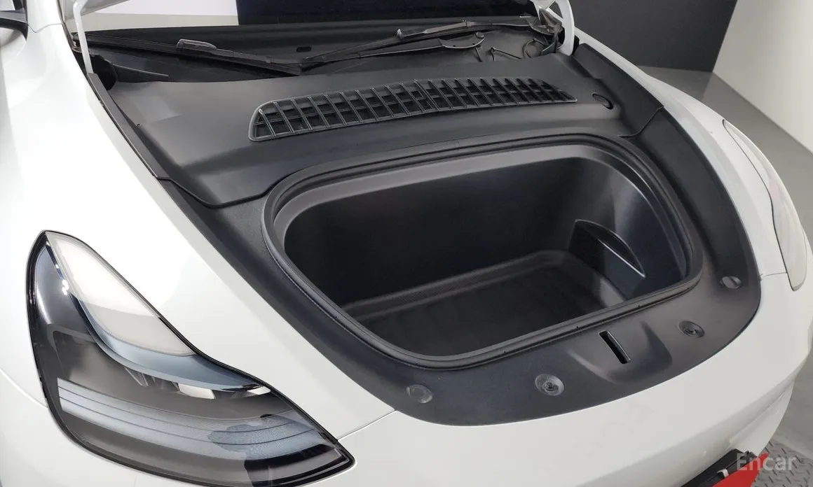 Фото 6 - Tesla Model Y