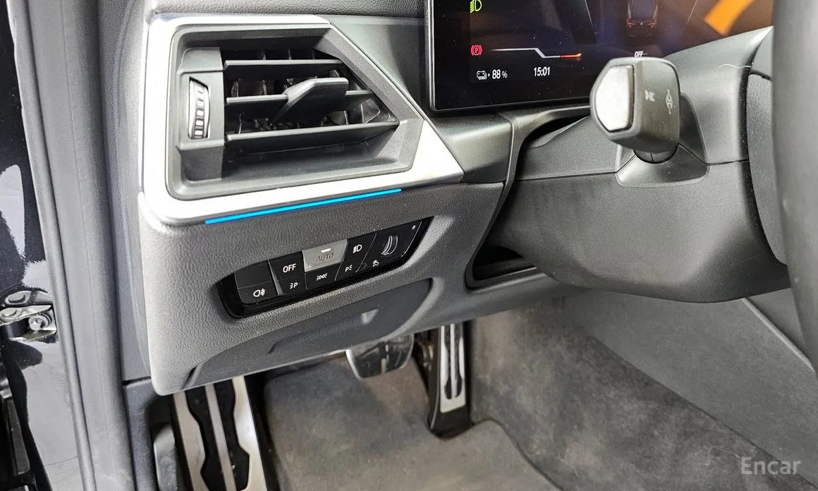 Фото 19 - BMW i4