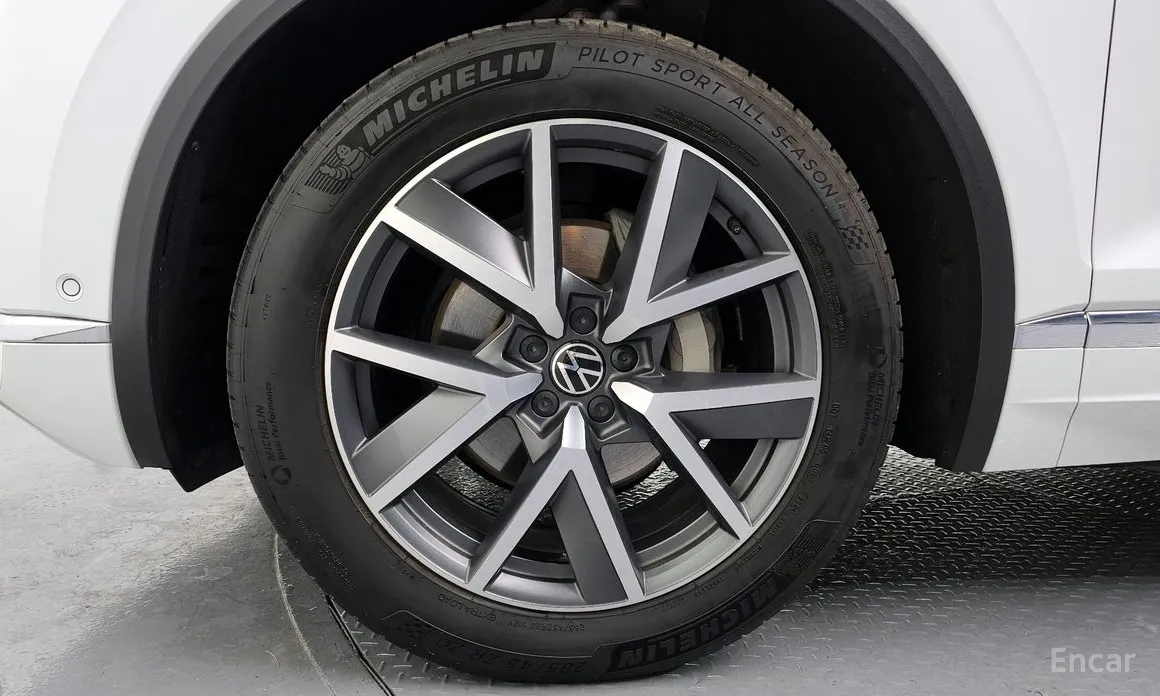 Photo 5 - Volkswagen Touareg