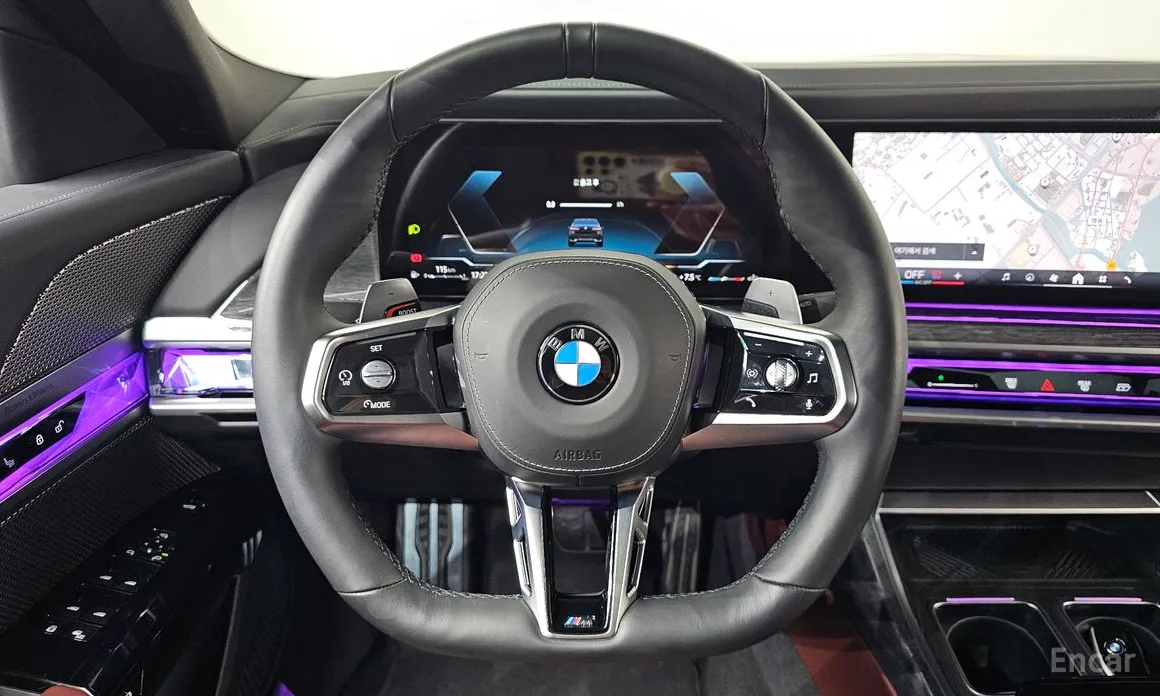 Фото 13 - BMW 7 Series