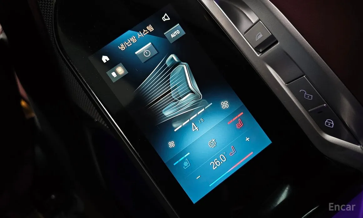 Фото 18 - BMW 7 Series