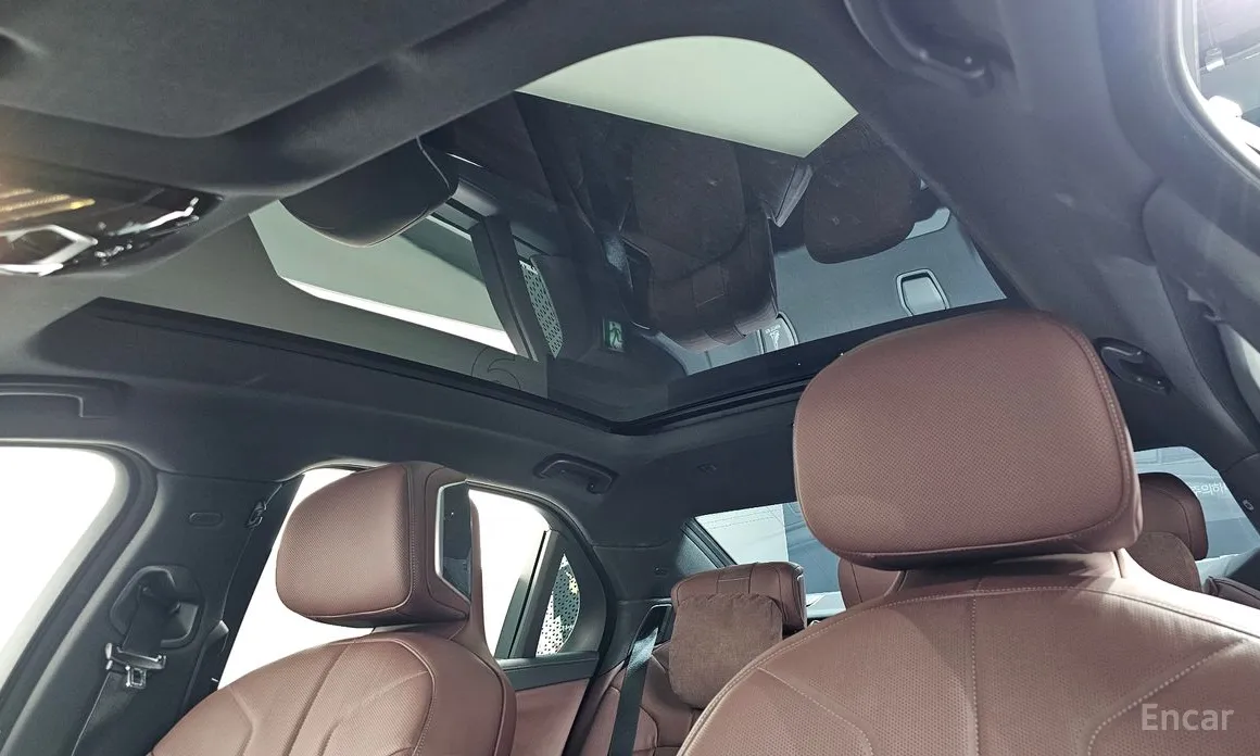 Фото 19 - BMW 7 Series