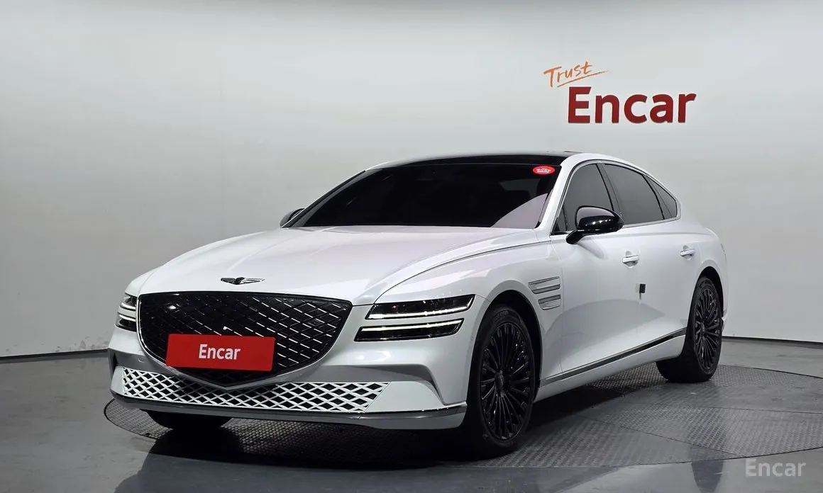 Фото 1 - Genesis G80