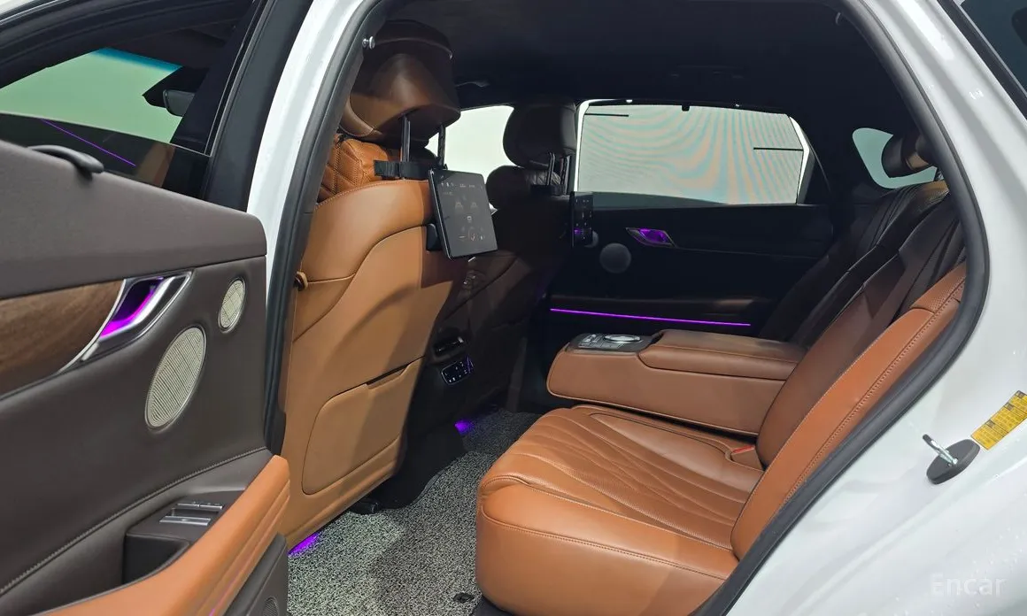 Фото 12 - Genesis G80