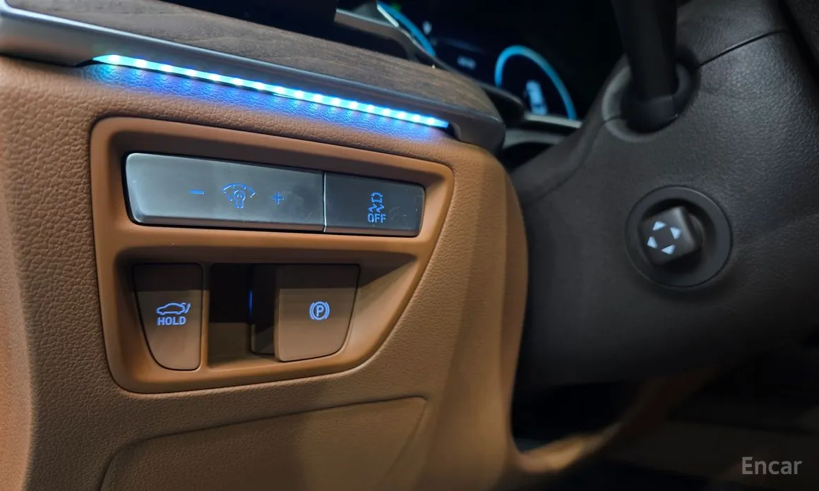 Фото 14 - Genesis G80