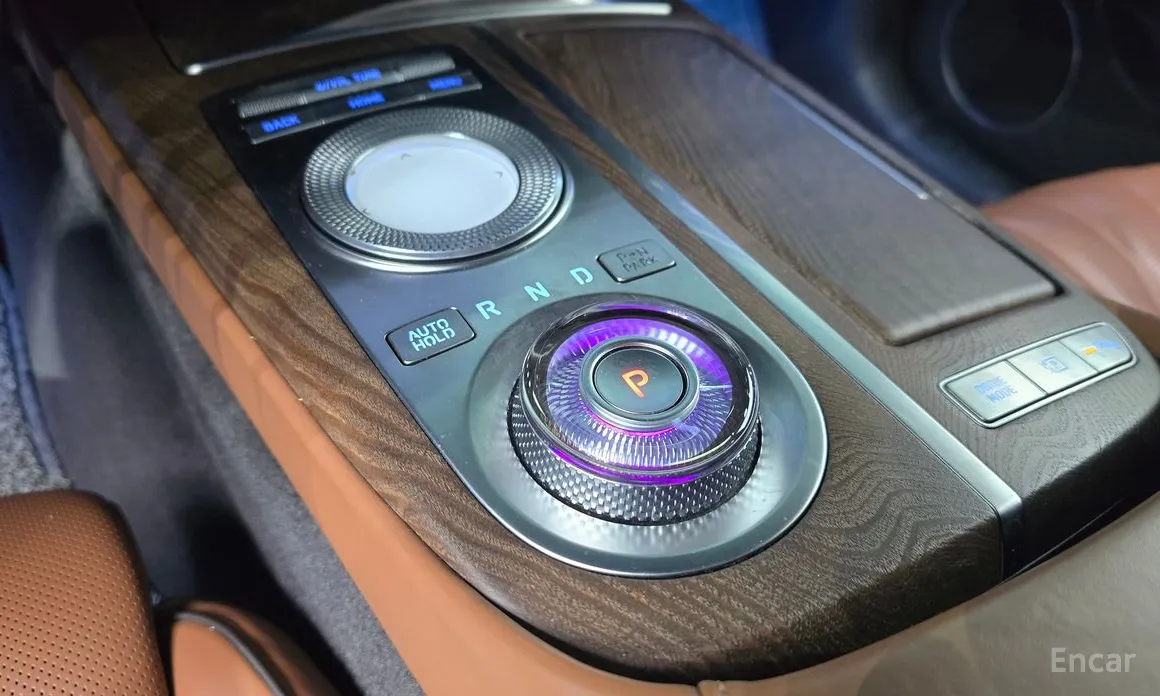 Фото 9 - Genesis G80