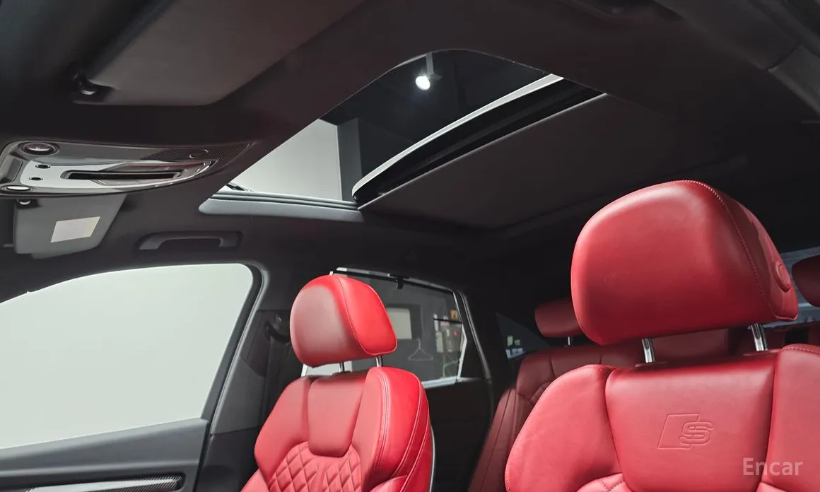 Фото 19 - Audi SQ5