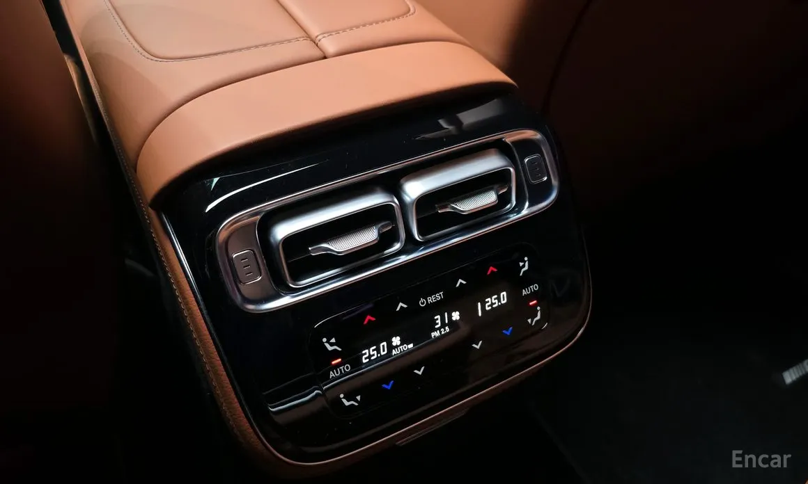 Фото 18 - Mercedes-Benz S-Class