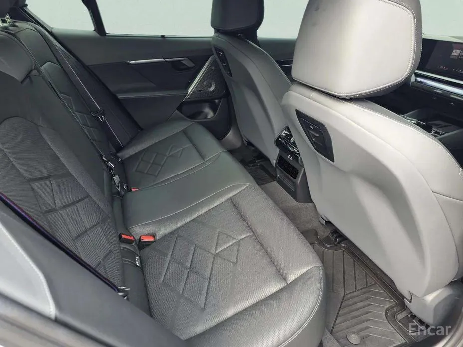 Фото 10 - BMW 5 Series