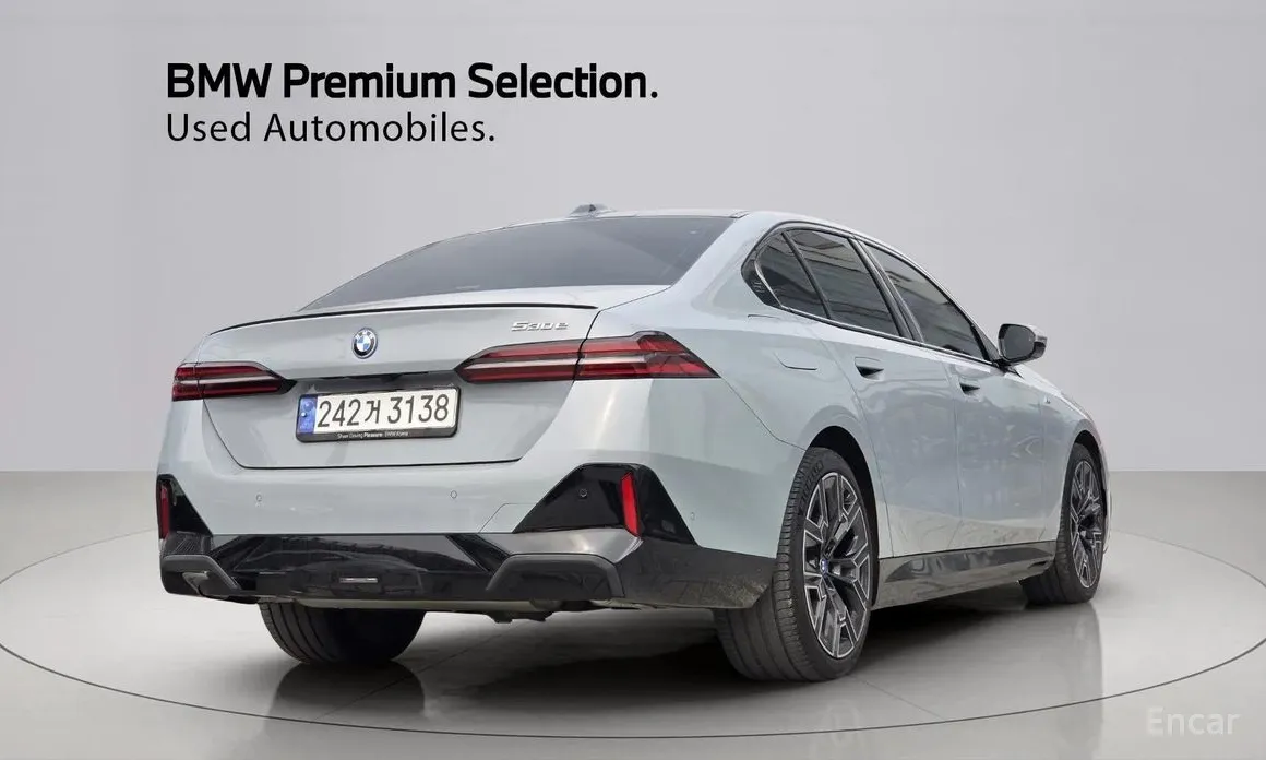 Фото 2 - BMW 5 Series