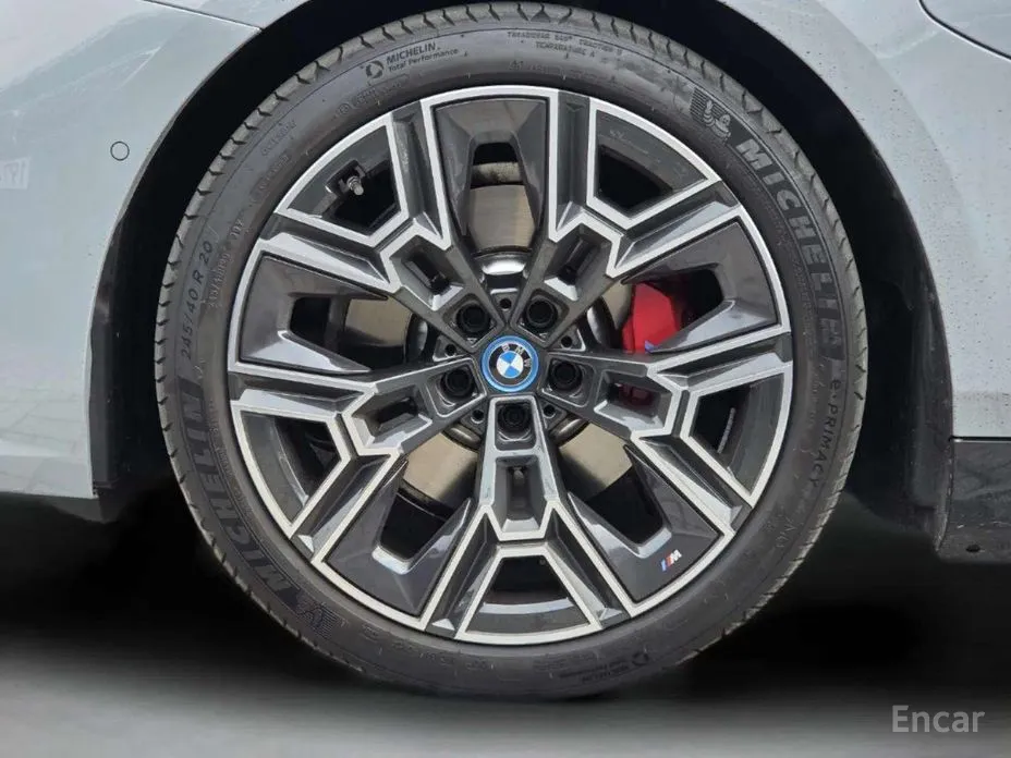 Фото 5 - BMW 5 Series