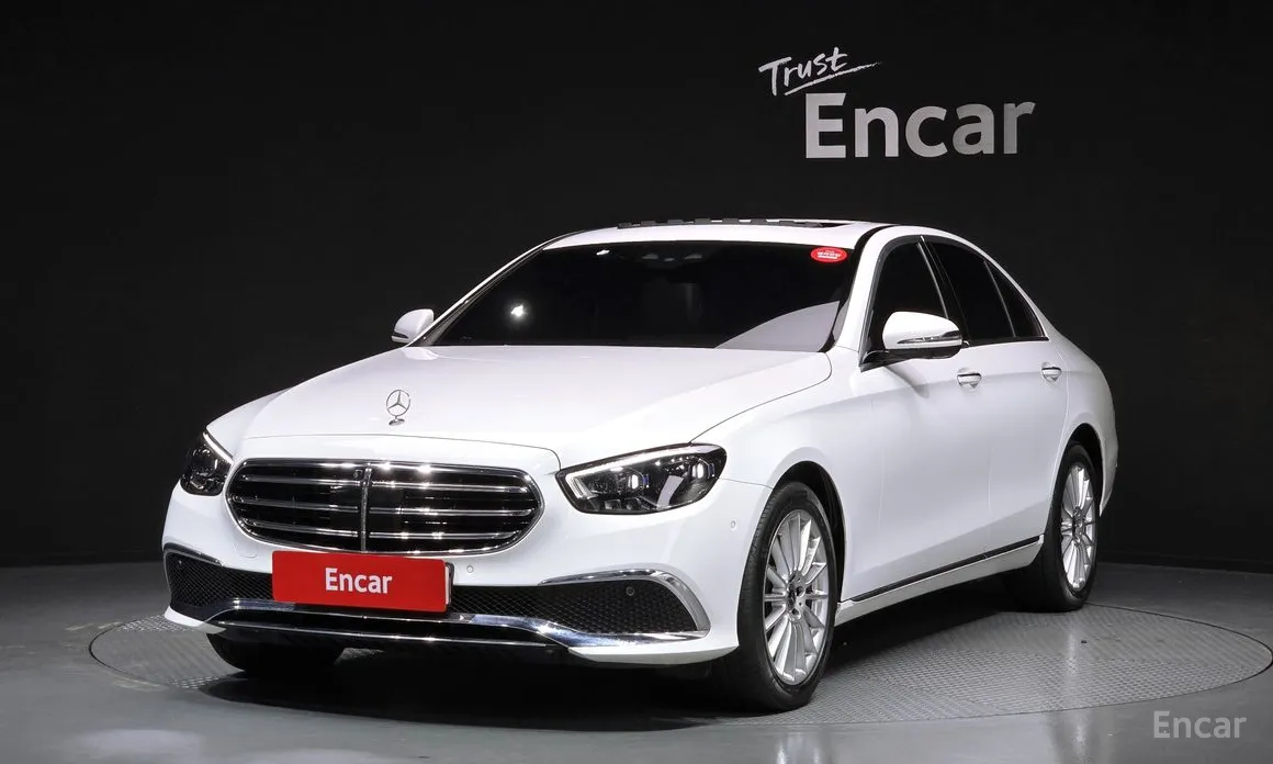 Фото 1 - Mercedes-Benz E-Class