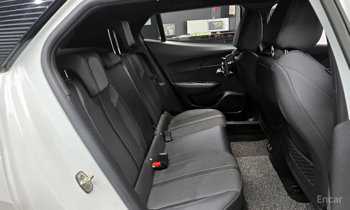 Фото 12 - Peugeot 2008