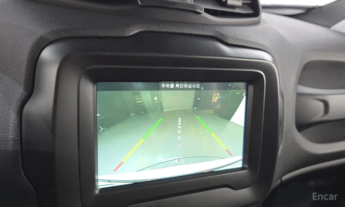 Фото 15 - Jeep Renegade