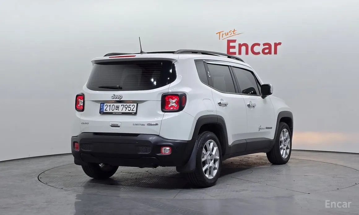 Фото 2 - Jeep Renegade
