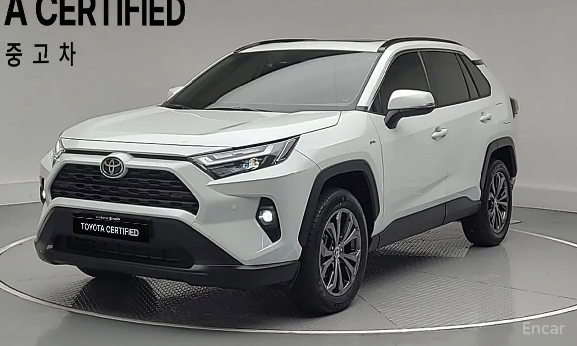 Фото 1 - Toyota RAV4