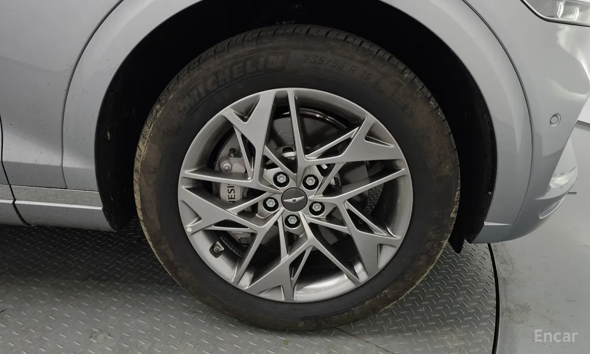 Фото 5 - Genesis GV70