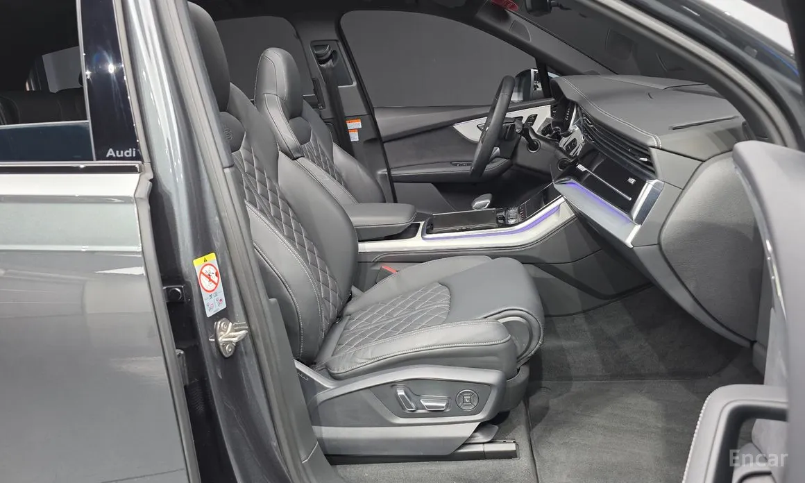 Фото 11 - Audi Q7