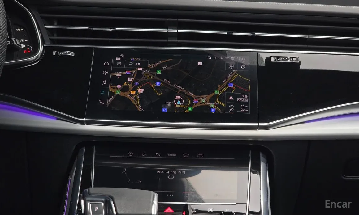 Фото 14 - Audi Q7