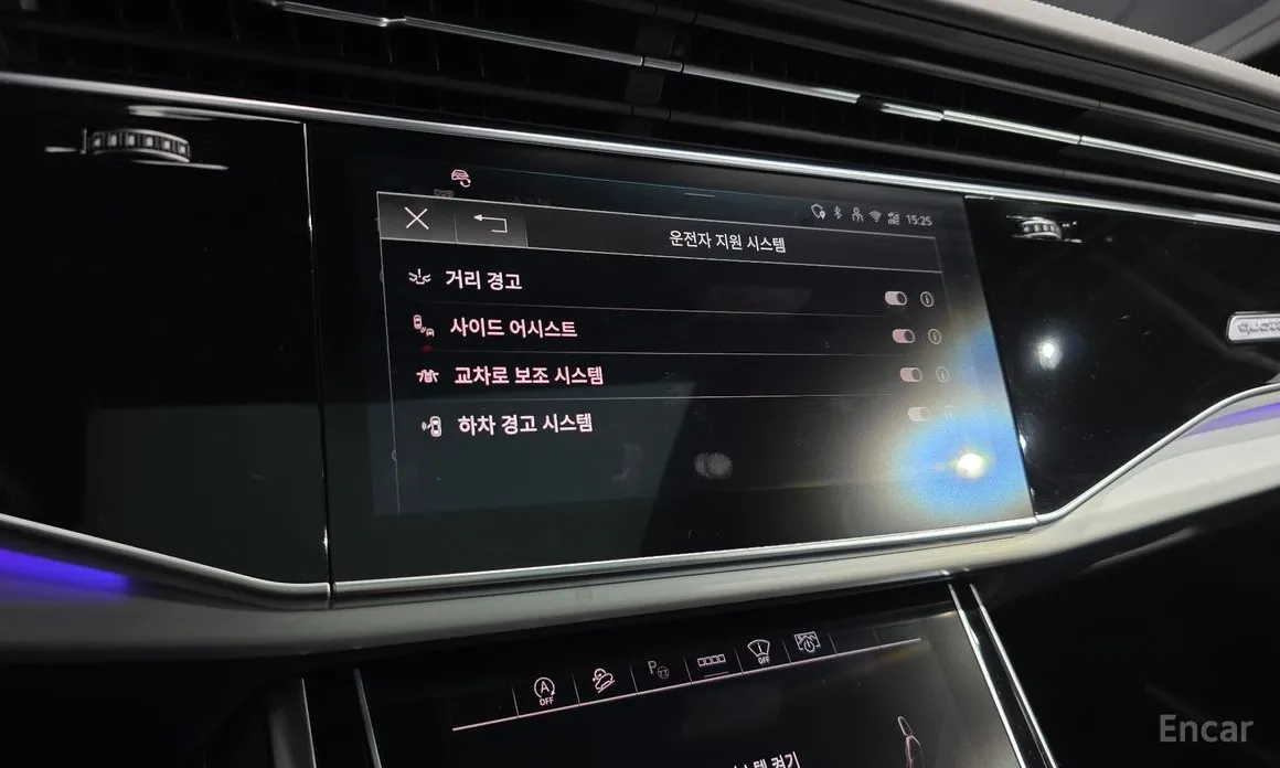 Фото 16 - Audi Q7