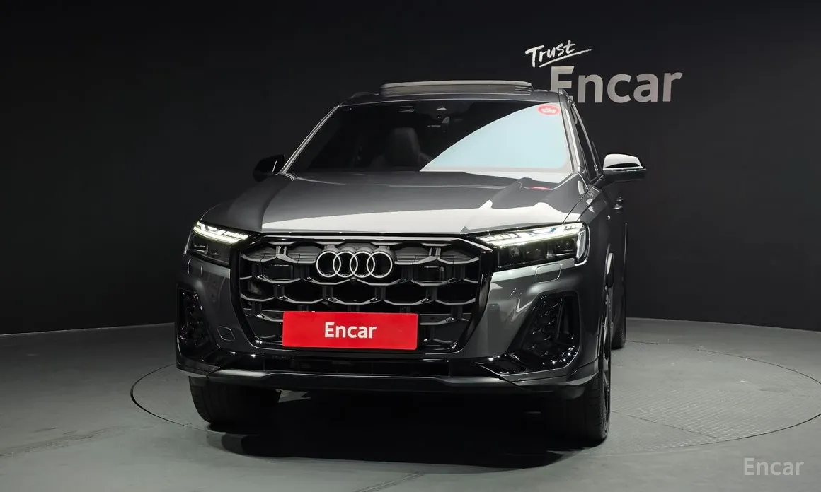 Фото 3 - Audi Q7