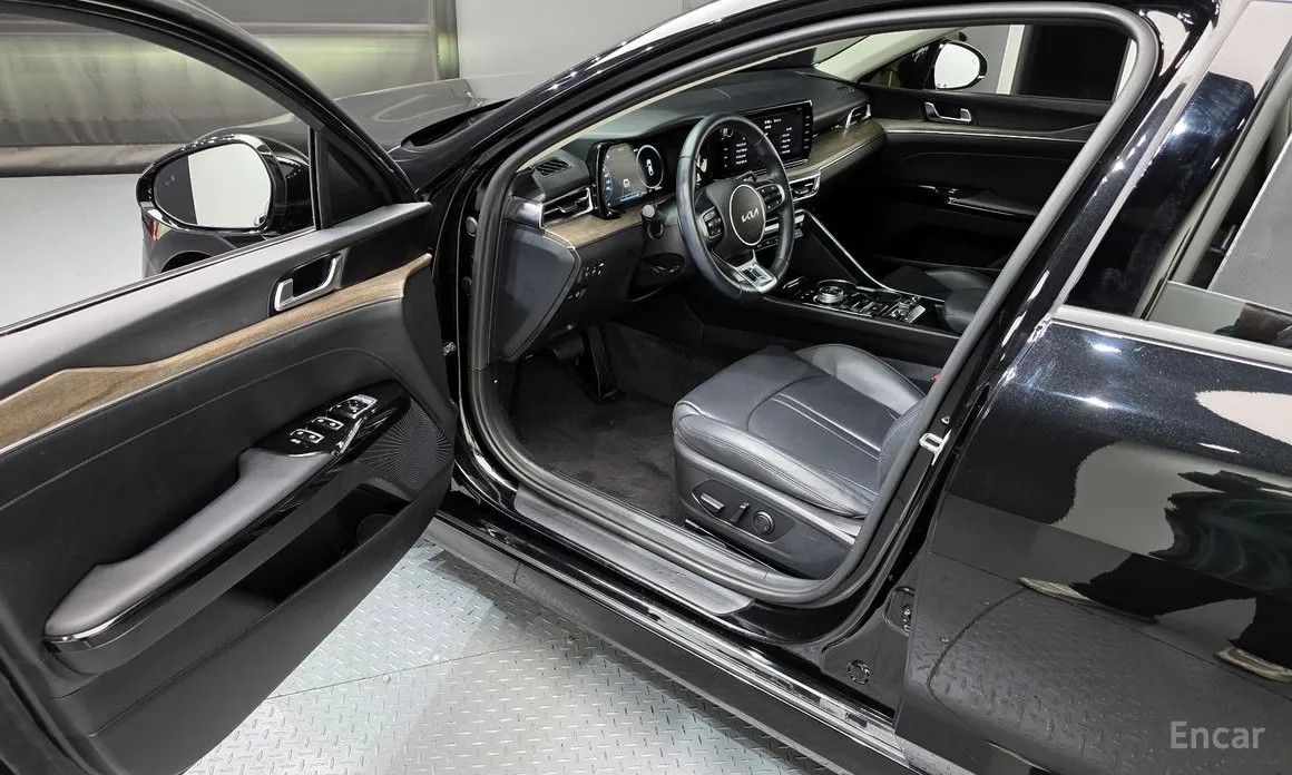 Фото 10 - Kia K5