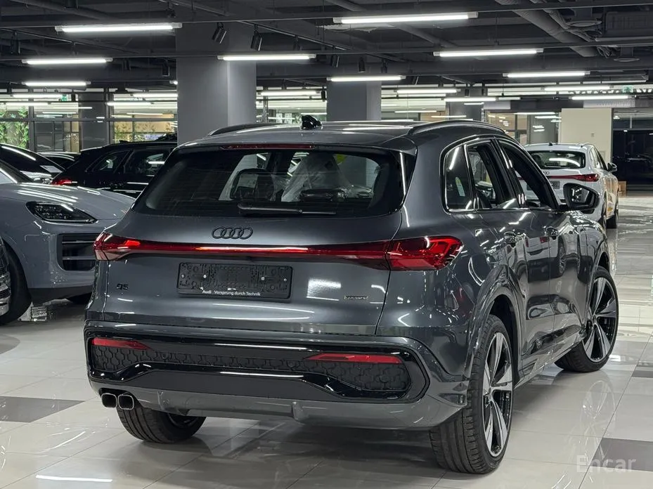 Фото 2 - Audi Q5
