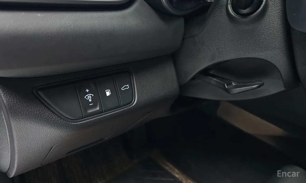 Фото 16 - Genesis G70