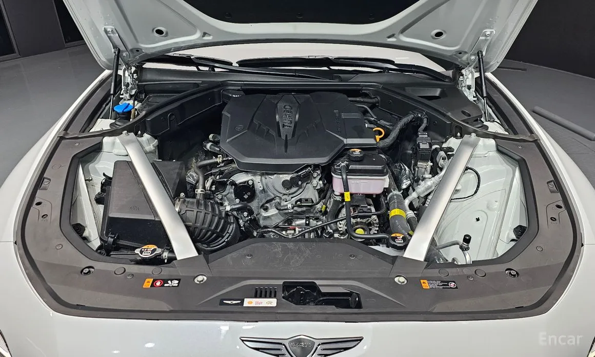 Фото 6 - Genesis G70