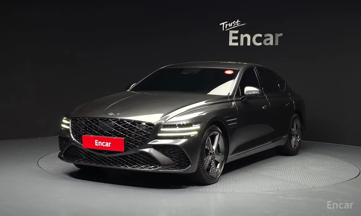 Фото 1 - Genesis G80