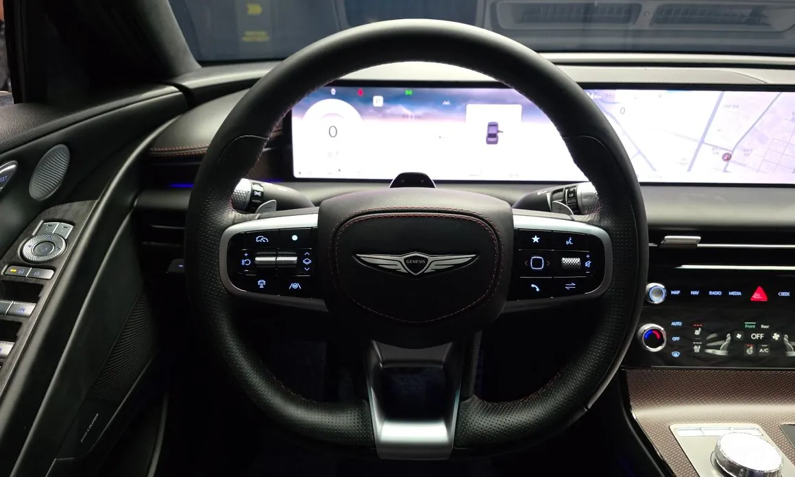 Фото 13 - Genesis G80