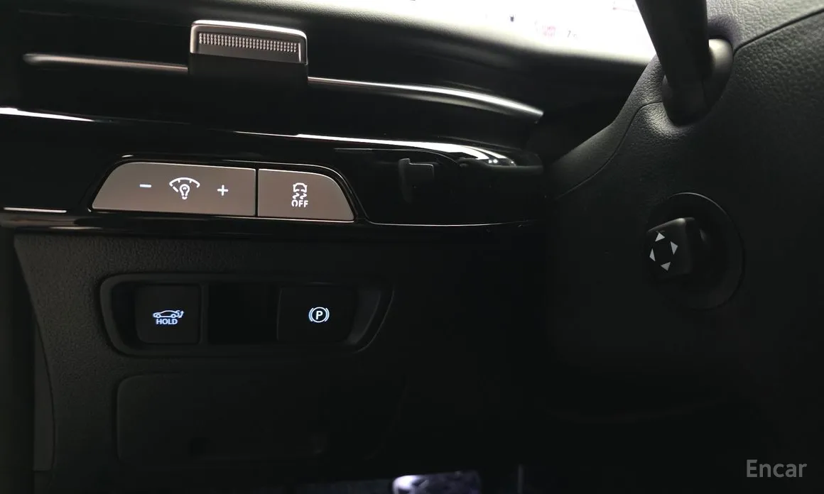 Фото 17 - Genesis G80