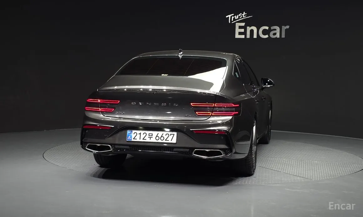 Фото 4 - Genesis G80