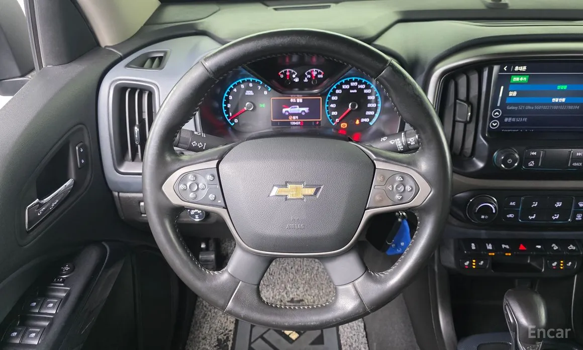 Photo 14 - Chevrolet Colorado