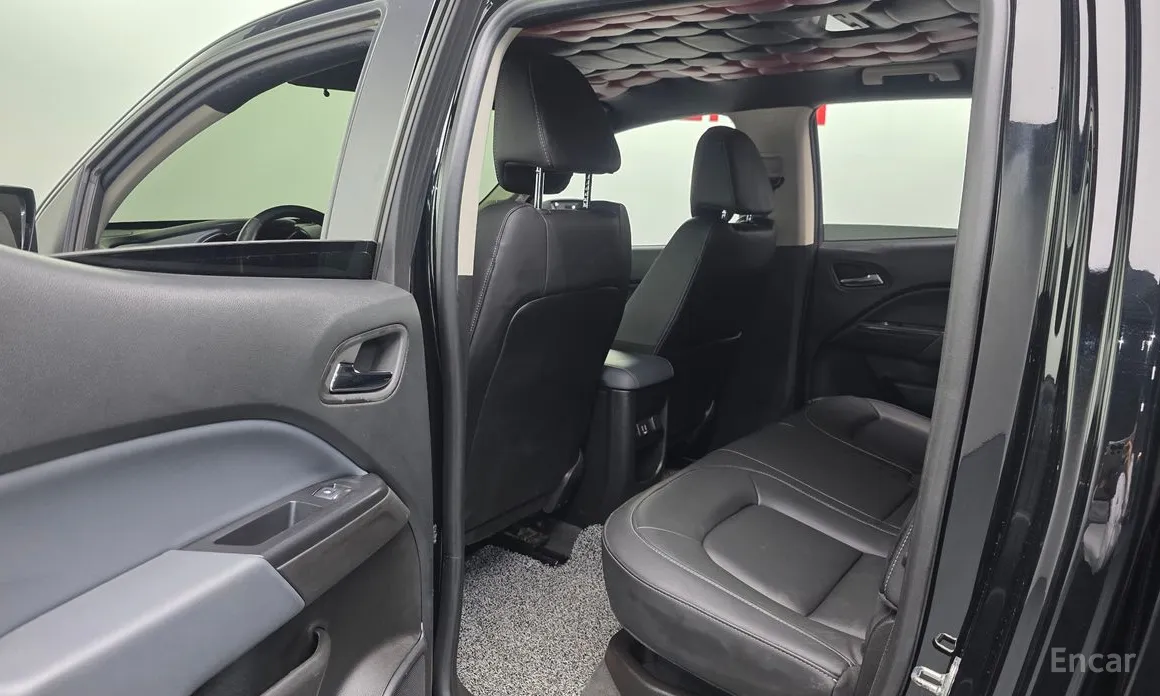 Photo 18 - Chevrolet Colorado