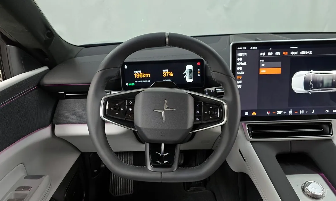 Фото 13 - Polestar 4