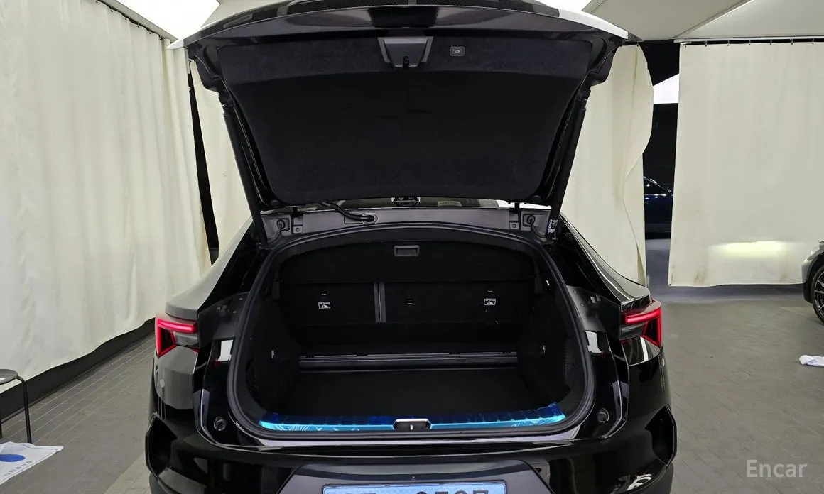 Фото 20 - Polestar 4