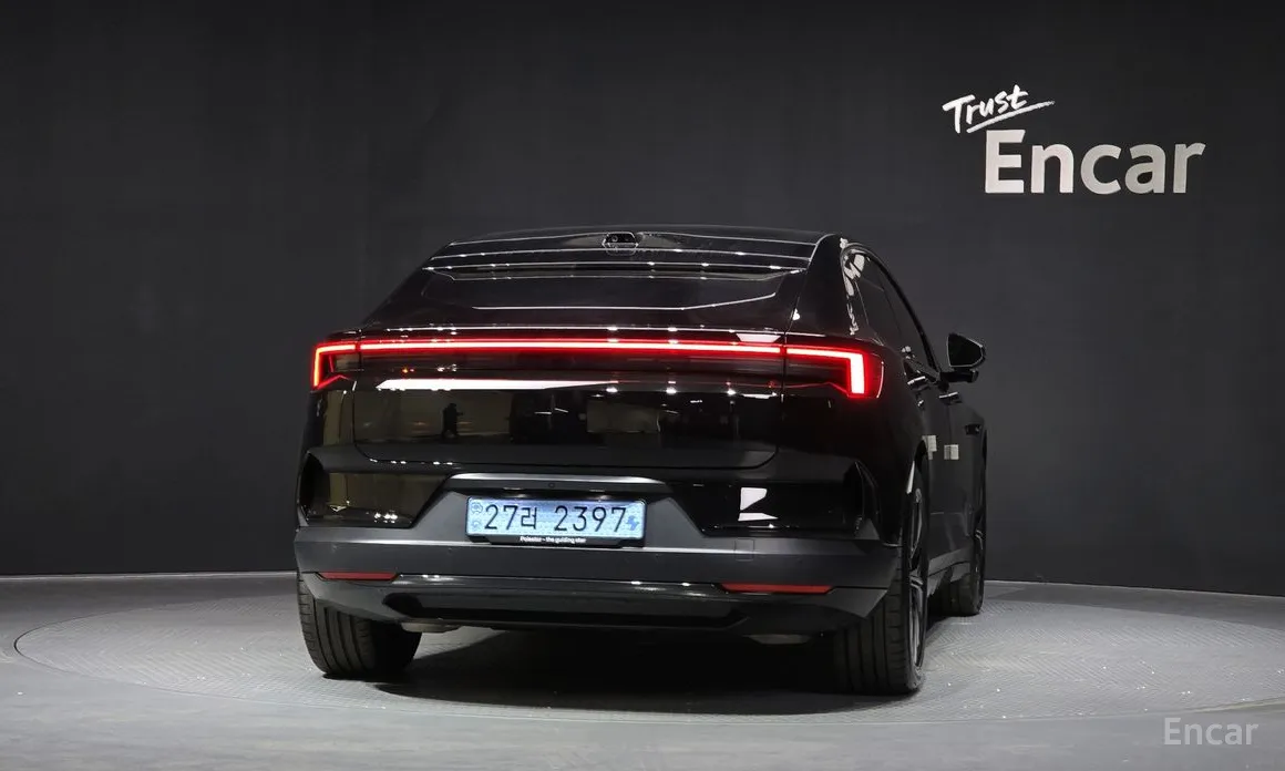 Фото 4 - Polestar 4