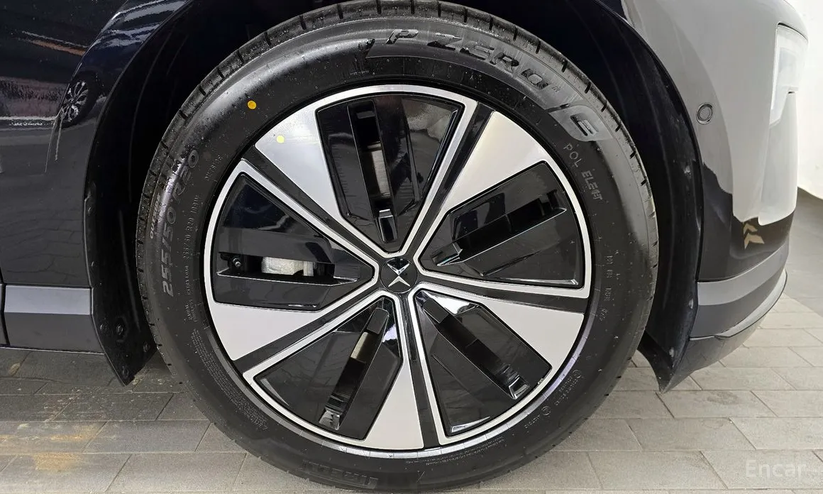 Фото 5 - Polestar 4