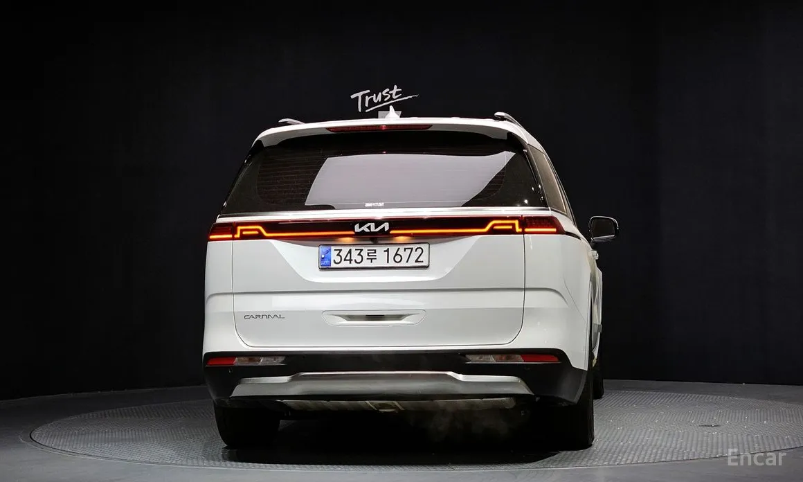 Фото 4 - Kia Carnival