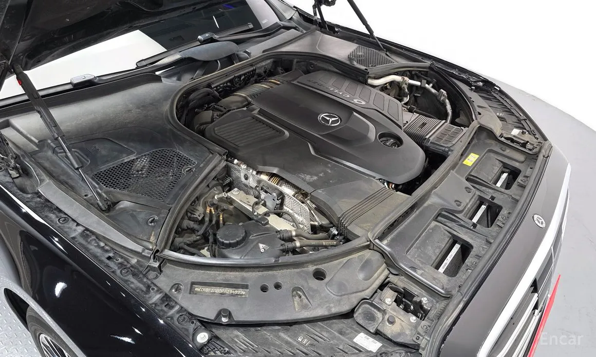 Фото 6 - Mercedes-Benz S-Class